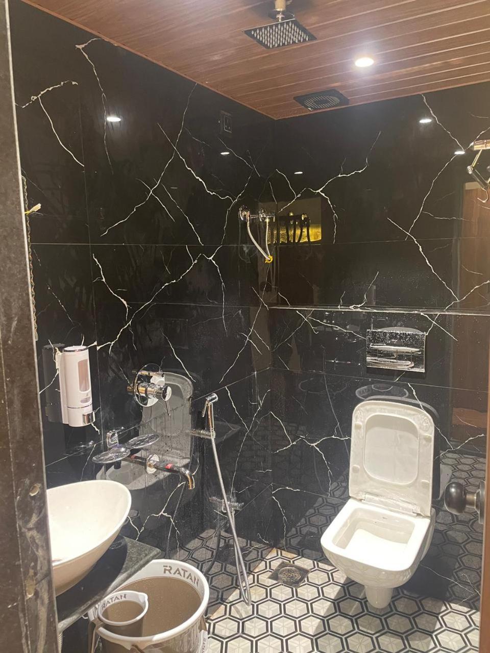Hotel Sai Palace- Near Tata Memorial Hospital Βομβάη Εξωτερικό φωτογραφία
